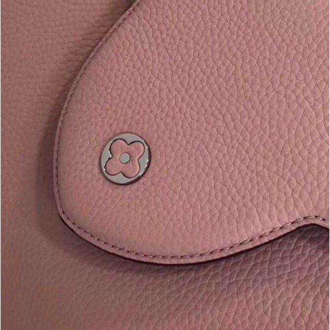 Louis Vuitton Replica Capucines MM Bag M94471 Magnolia