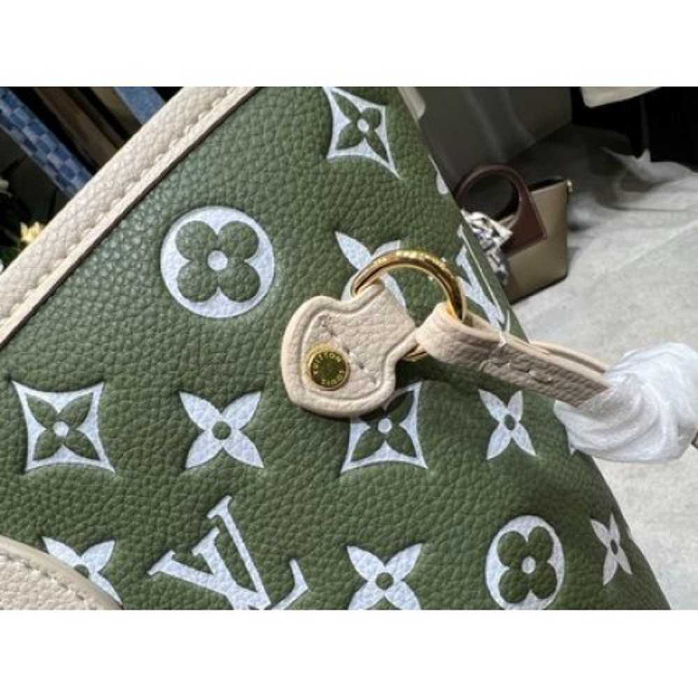 Louis Vuitton Replica M46102 Neverfull MM Monogram Empreinte Leather Bag