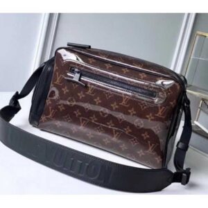 Louis Vuitton Replica Men’s Camera Bag M43884 Monogram Glaze Coated Canvas 2018