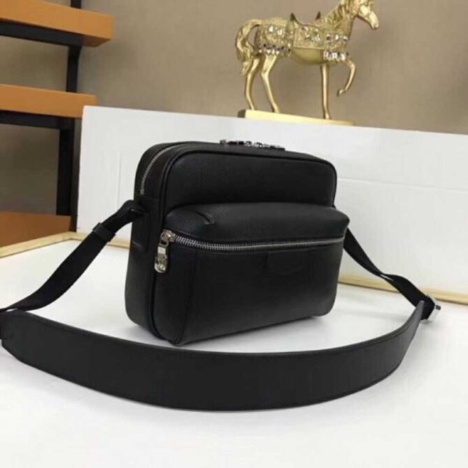 Louis Vuitton Replica Men's Outdoor Messenger Shoulder Bag M33435 Black 2018