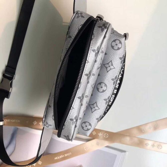 Louis Vuitton Replica Monogram SiLV Replicaer Canvas Bumbag Bag M43828 2018