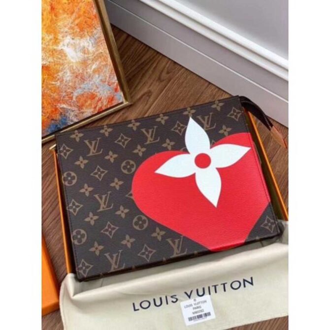 Louis Vuitton Replica Monogram canvas  Game On Toiletry Pouch 26 M80282