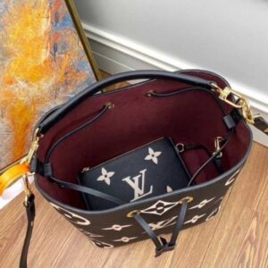 Louis Vuitton Replica NeoNoe MM Bag In Black Leather M45497