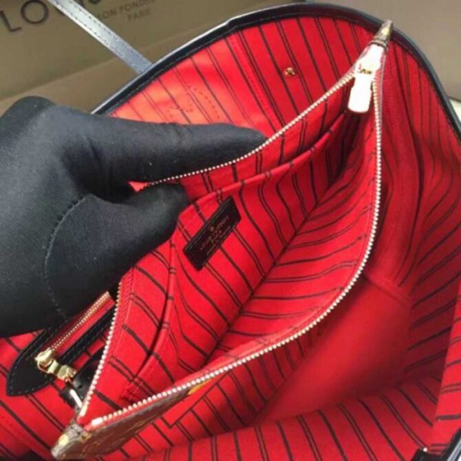 Louis Vuitton Replica Neverfull MM Bag Monogram World Tour M42844