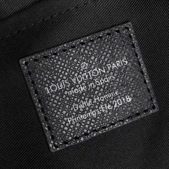 Louis Vuitton Replica Taiga Leather Messenger PM Bag M31003 Noir 2018